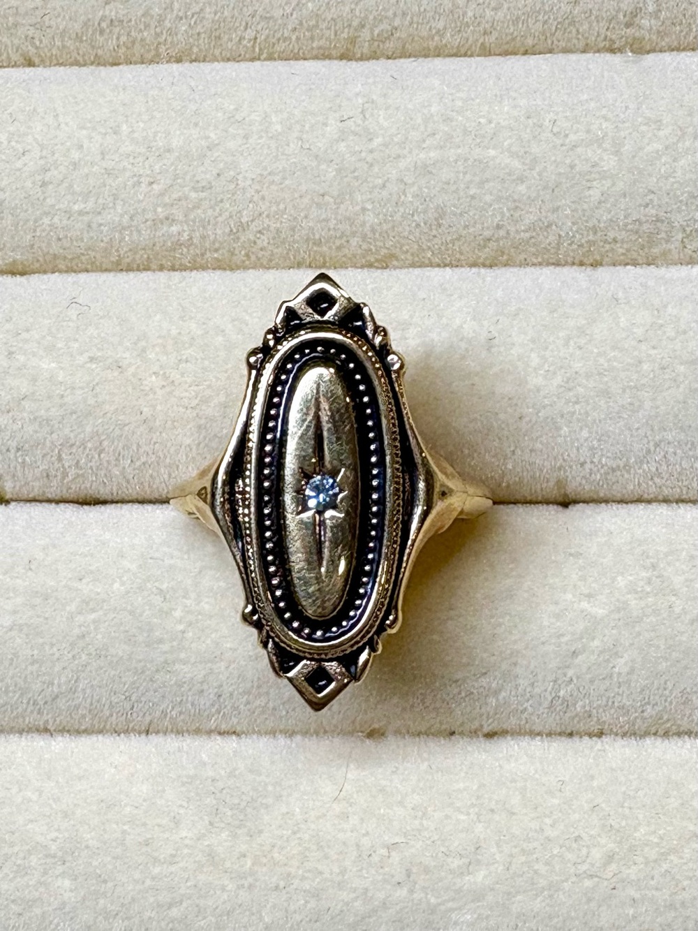 Avon Kensington Ring Excellent condition